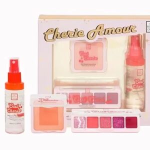 (3/30$) THE BEAUTY CROP Cherie Amour Set
